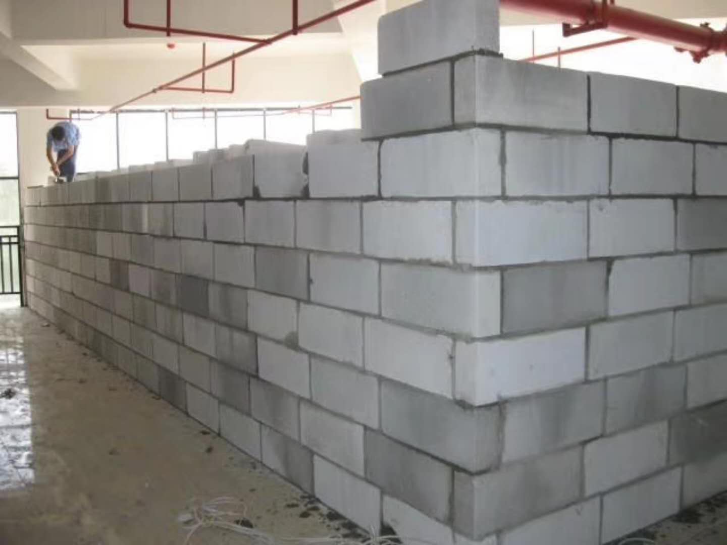监利蒸压加气混凝土砌块承重墙静力和抗震性能的研究