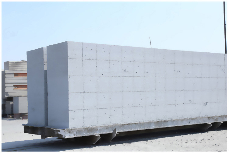 监利加气块 加气砌块 轻质砖气孔结构及其影响因素